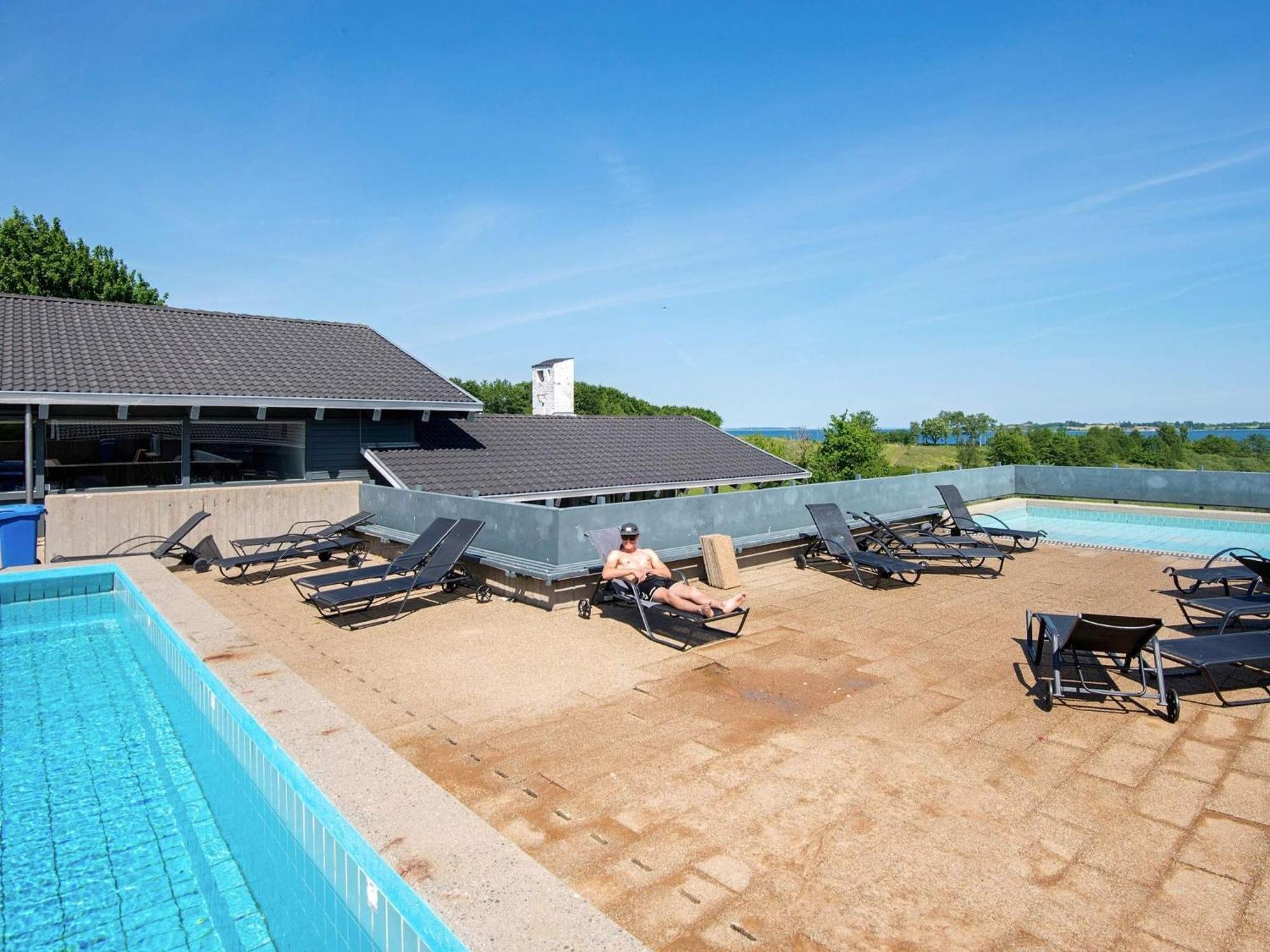 6 Person Holiday Home In เออเบินโค ภายนอก รูปภาพ